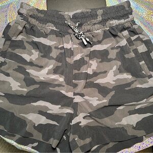 Athleta Girls Camouflage Athletic Shorts SzL
